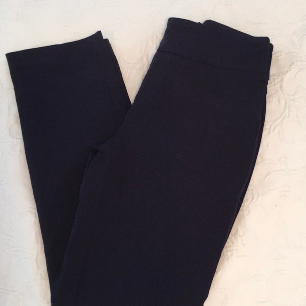 Ruby Rd. navy blue pull on pant